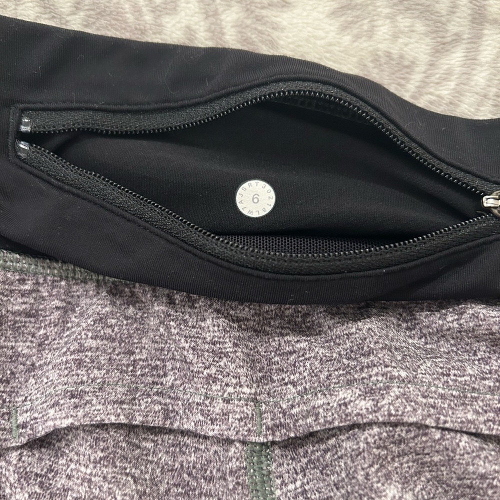 Lululemon Speed Up Low-Rise Shorts - Picture 5 of 6